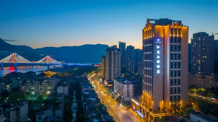 Yunyang Jianglai Yunyu Hotel