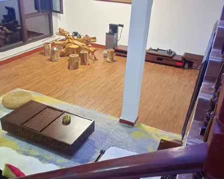 Courtyard Homestays in Huanglong County Hotels in Huanglong