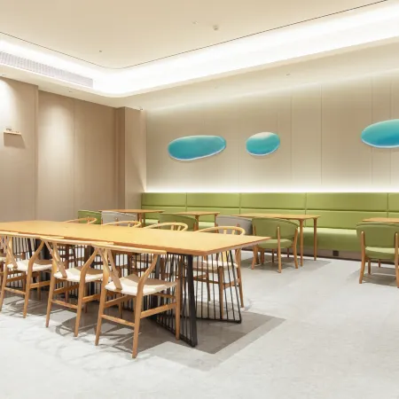 JI Hotel (Xiangyang Xiangzhou District Minfa Square)