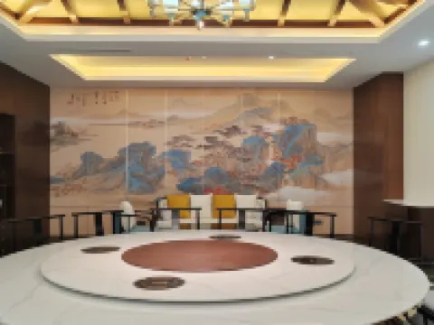 Youth International Hotel Hotels in Jiayuguan