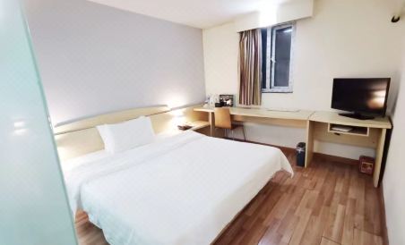 Suitetrails - 7 Days Inn (Nanchang Jiefang West Road Xinjia'an Metro Station)