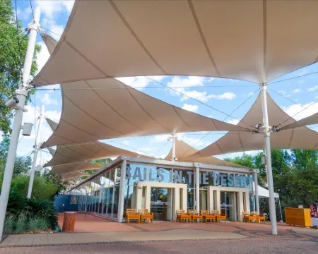 Sails in the Desert ピーターマンのホテル