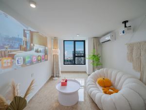 Jinyu International Apartment (Overseas Chinese City Happy Coast Yungu Branch)