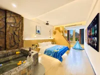 Pinmeiju Hot Spring Cinema Hotel (Dujiangyan Scenic Area South Bridge Branch) - familiaux