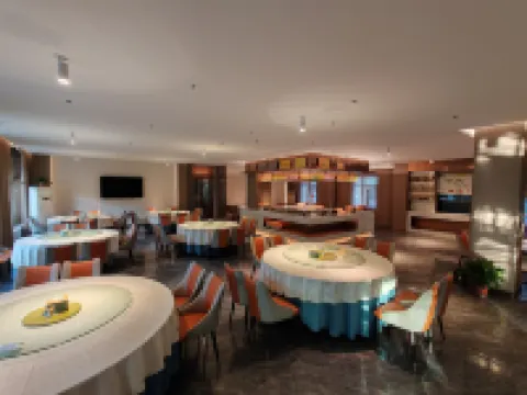 Longhu Sunny Holiday Hotel