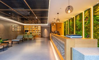 TRUE GO Courtyard-Style Hotel (Beijing Guomao Dawang Road Subway Station)