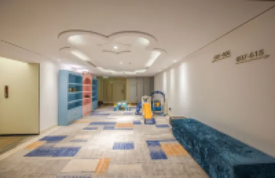 豪仕登逸程酒店（南湖區八佰伴購物中心店）