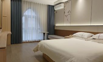 Congress Hotel (Jiashan Railway Station Hengli Plaza)