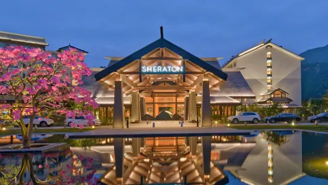 Sheraton Maoming Hot Spring Resort in Maoming