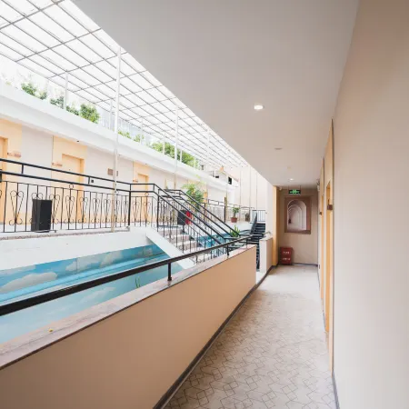 Yaoshi Aibo Hotel (Zhongshan Road Pedestrian Street Branch)