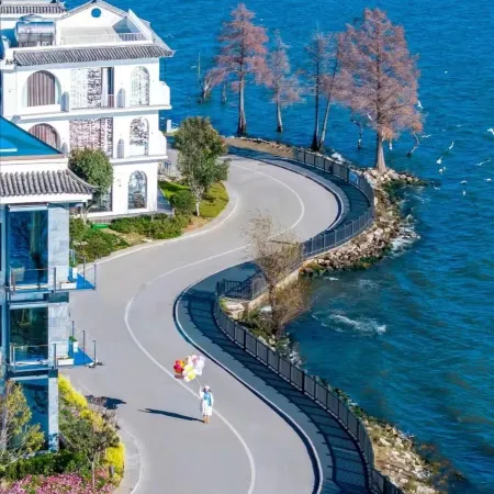 Dali Man Yue · M Seaview Hotel