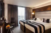 Park Grand Heathrow Hotels in Hounslow