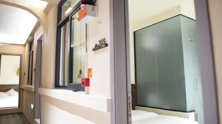 Quanzhou Yuxuanju (West Street Kaiyuan Temple Branch) Отели рядом с достопримечательностью «Jiuguanyi Gujie Alley»