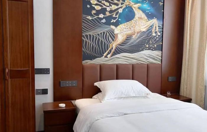 Huanren Jinxing Hotel