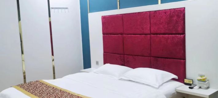 Yanting Fenghua Business Hotel Các khách sạn ở Diêm Đình