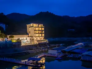 千島玲瓏·紅葉灣民宿（千島湖店）
