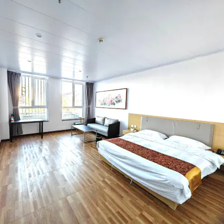 Tuquan Risheng Hotel
