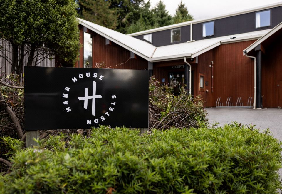 YHA 퀸스타운 레이크프론트