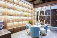 Shanggu E-sports Hotel (Longhua Qinghu Subway Station)