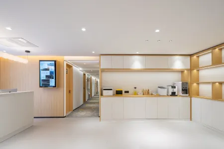 Qingji MINI Hotel (Shanghai Putuo East China Normal University Lanxi Road Branch) Отели рядом с достопримечательностью «Zhenru Ancient Town»