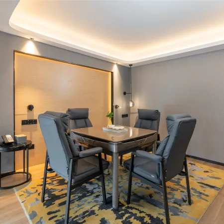 Tongbai Hotel (Tongling Beidouxing Cheng)