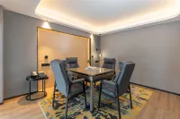 Tongbai Hotel (Tongling Beidouxing Cheng)