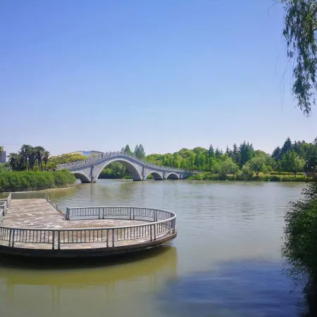 Quanshu Wisdom Hotel (Jiaxing Pinghu East Lake Scenic Area Branch)