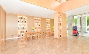 Pinshangjin Hotel Dongxing international trade port store