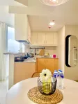 Thompson Suites BGC (Uptown Parksuites)