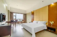 Ruijing Hotel on Hailing Island (Dajiaowan Branch) Отели в г. Янцзян