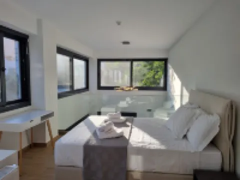 10 Apartments & Suites Athens Hotels in Kallithea