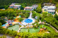 New Century Hotel Xuzhou Hotels near Zihailan Shan Xunyicao Manor