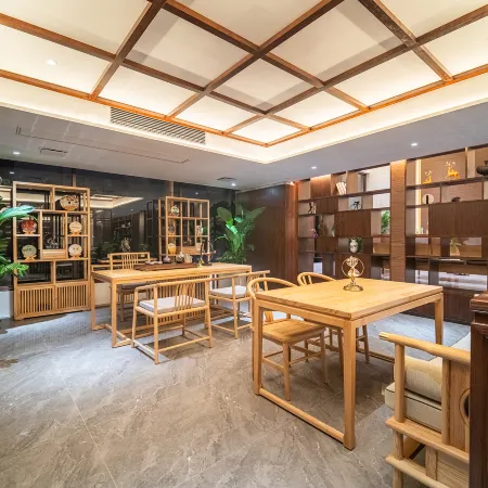 Yunshang Jianli Homestay (Libo Xiaoqikong Scenic Area East Gate Ticket Hall)