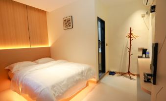 Liupanshui Yuetong Hotel (Liupanshui Normal University)