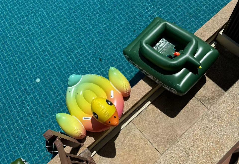 5. 블루 베이 비치..