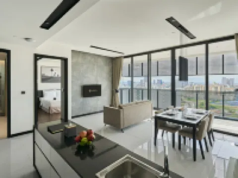 ลักซ์ซิตี้ โฮเทล แอนด์ อพาร์ทเมนท์ โรงแรมในพนมเปญ