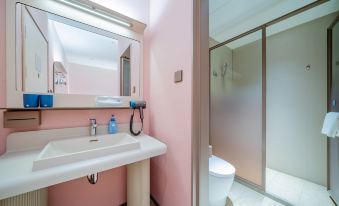 HanTing Hotel (Guangzhou Nangang Subway Station)