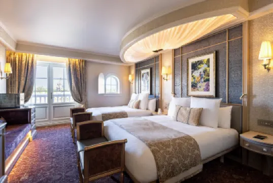 ディズニーランド・ホテル 最新特別料金で宿泊予約-シェシー | Trip.com