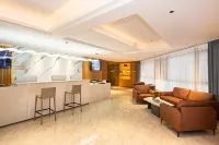 Deyang lingyuan Holiday Inn (Moore Plaza)