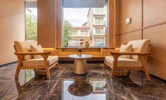 Shangri Boutique Hotel
