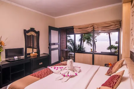 Nugraha Lovina Seaview Resort & Spa