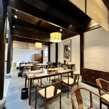 Qiushuiyuan Hotel