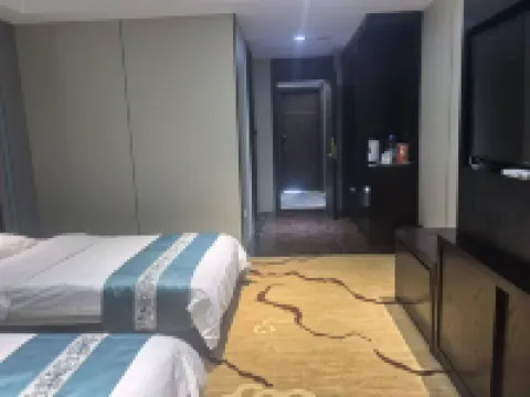 CrownePLAZAFenzheng Hotel a Fengzhen