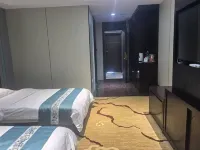 CrownePLAZAFenzheng Hotels in Fengzhen