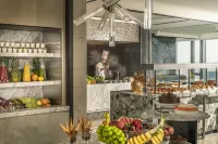 Four Seasons Hotel Hangzhou at Hangzhou Centre - 5-Star