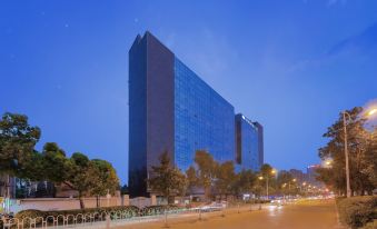 Licheng Hotel·Zhi (Wuhan Guanggu University of Geology Store)