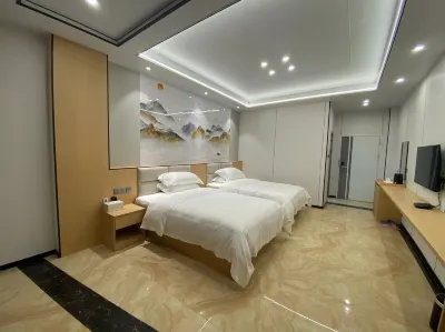 Fangchenggang Jiahe Homestay Hotels near Beilun River