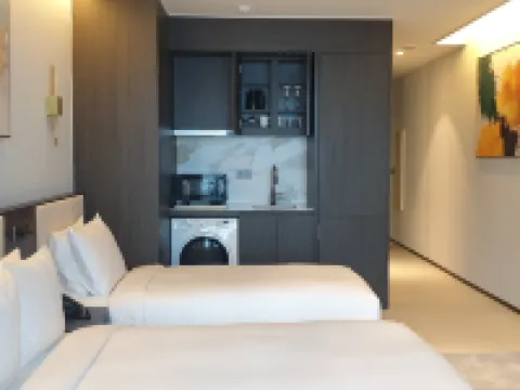 WAVE M HOTEL EAST 始興市のホテル