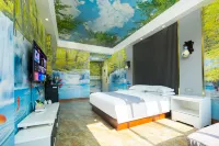 Weekend Sunshine Theme Hotel in Neixiang - 2-نجوم