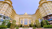 Tokyo Disneyland Hotel